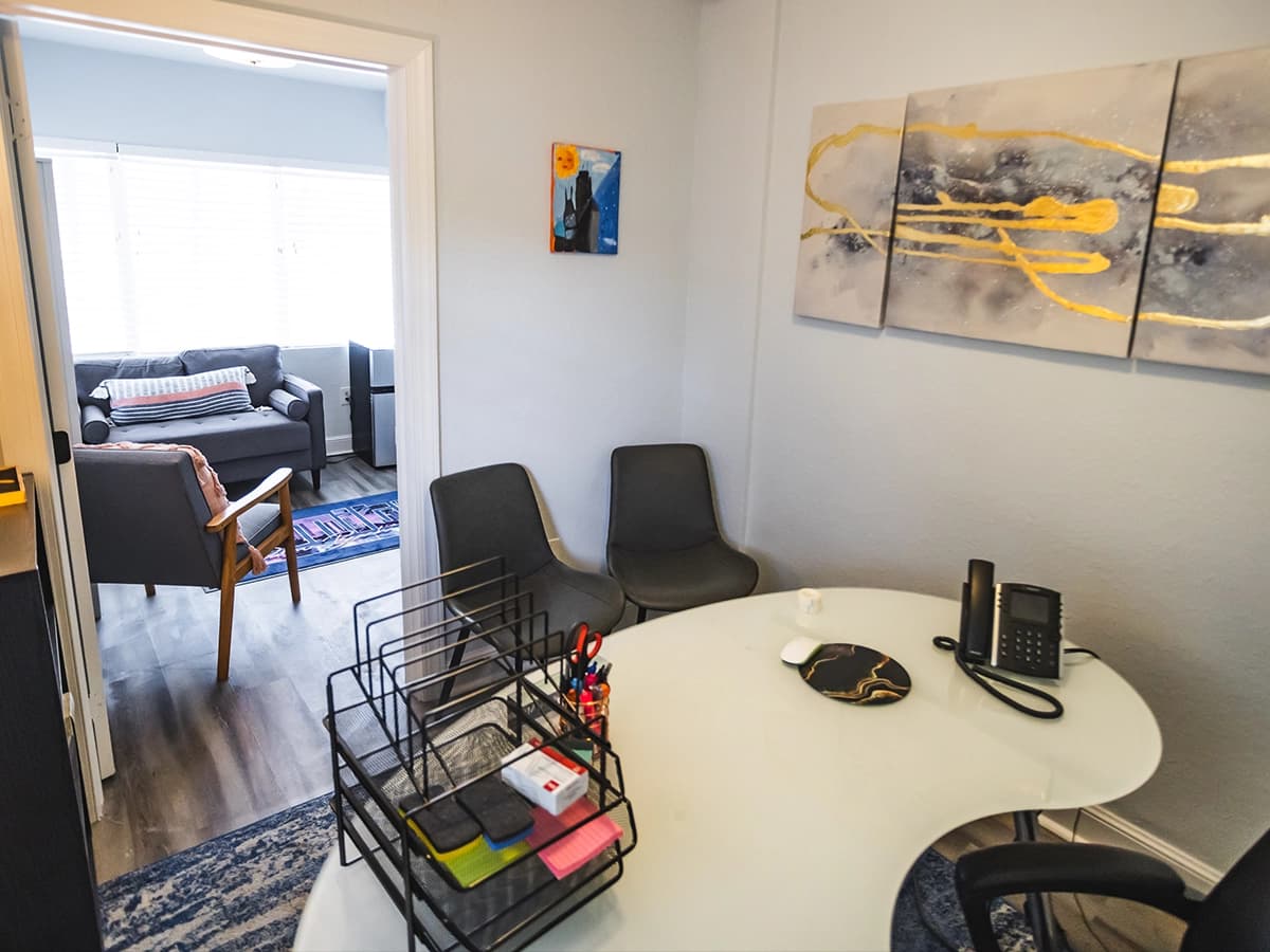 Amity Palm Beach facility exterior